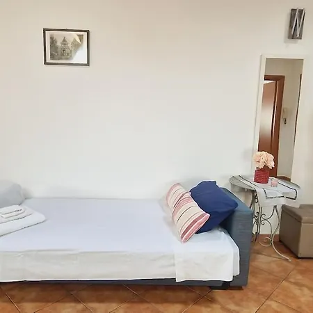 Indipendenza 2 Apartment